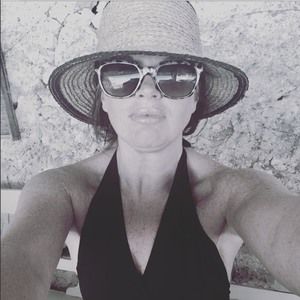 Meet your Posher, Cara